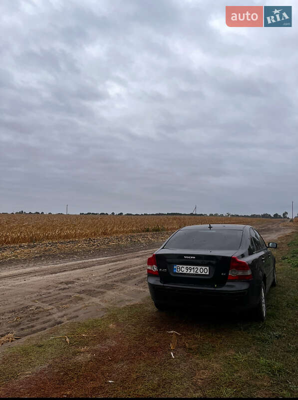 Volvo S40 (2004)