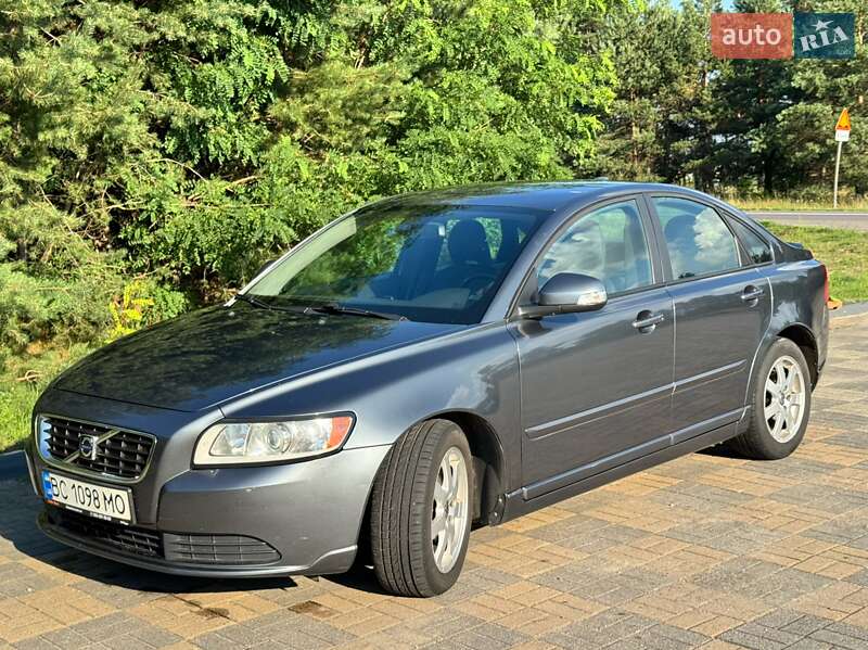 Volvo S40 (2010)