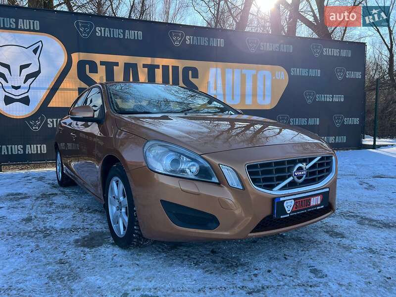 Volvo S60 (2012)