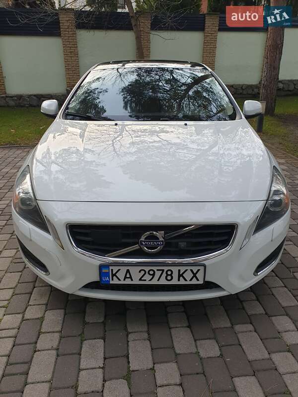 Volvo S60 (2011)