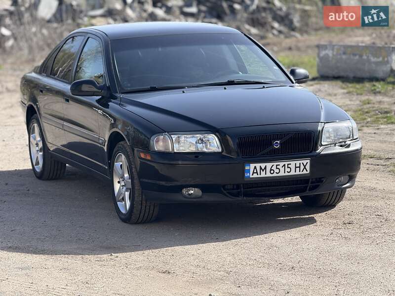 Volvo S80 (2001)