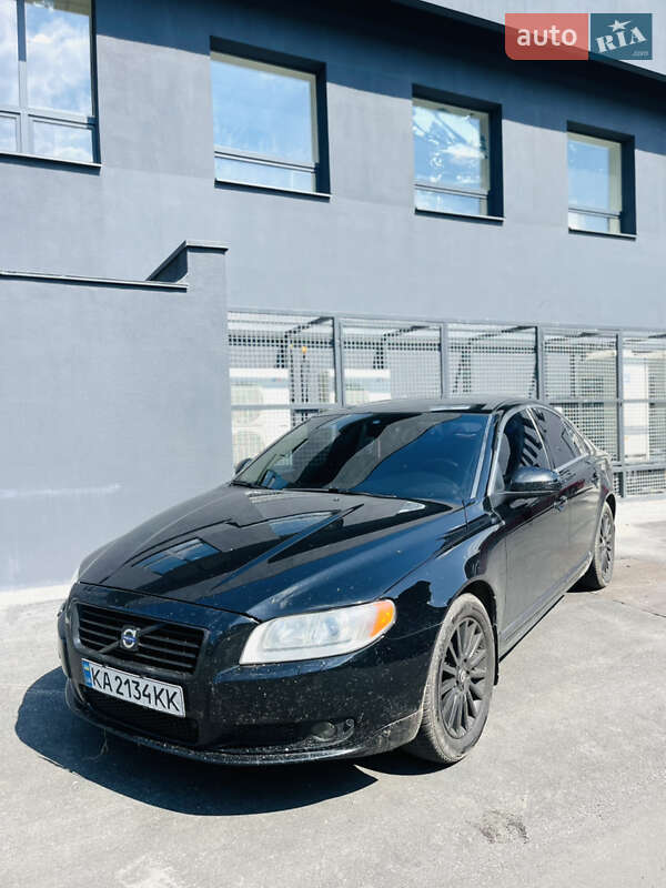Volvo S80 (2008)