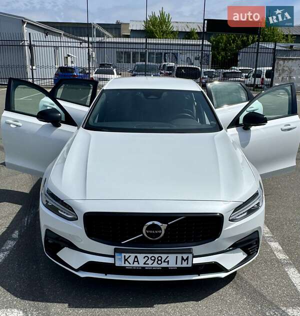 Volvo S90 (2021)