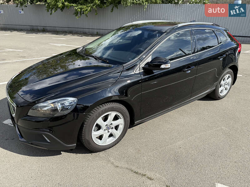 Volvo V40 cross country (2014)