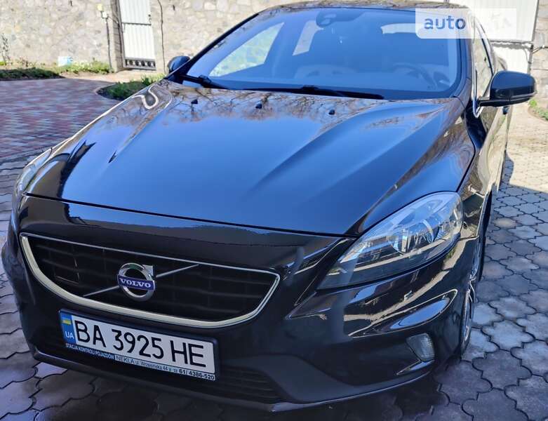 Volvo V40 (2015)