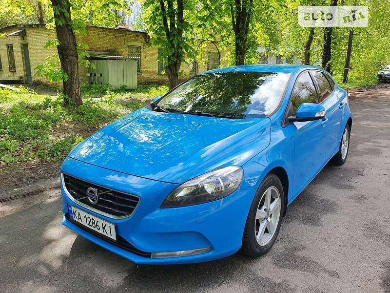 Volvo V40 (2013)