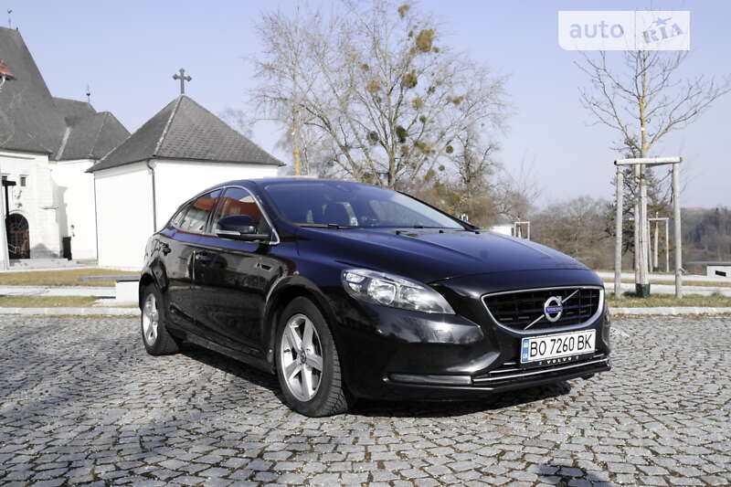 Volvo V40 (2015)