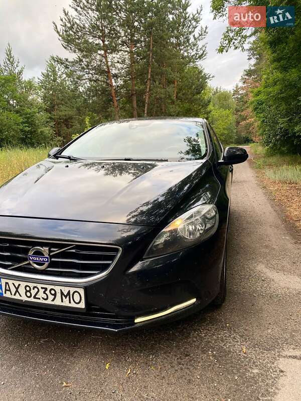 Volvo V40 (2014)