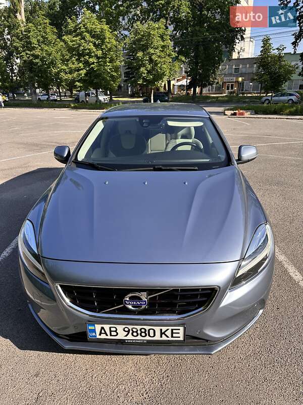 Volvo V40 (2017)