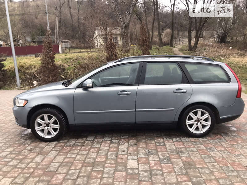 Volvo V50 (2010)