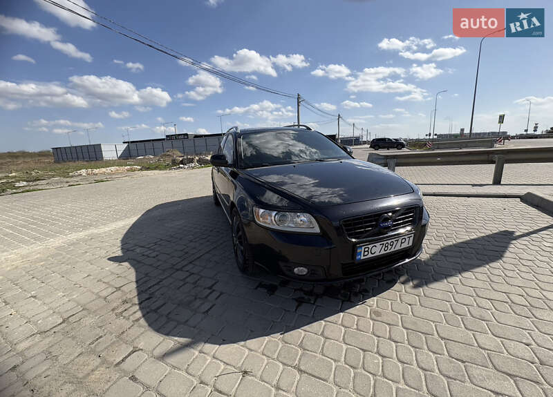 Volvo V50 (2012)