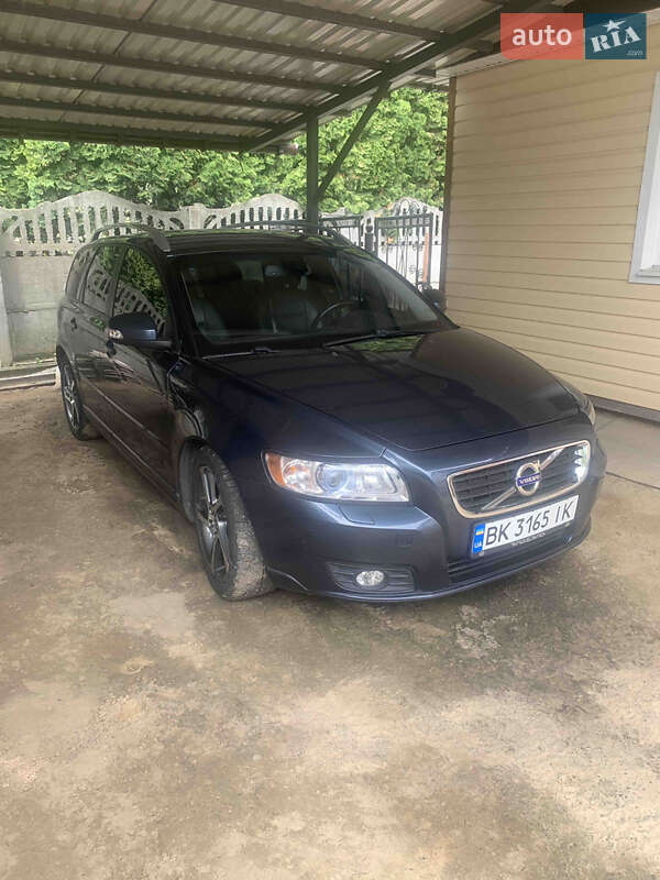 Volvo V50 (2011)