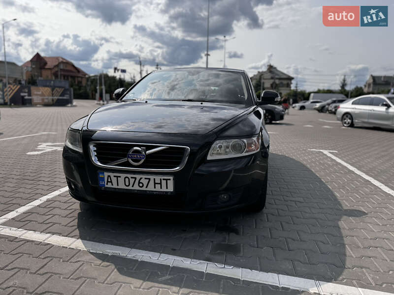 Volvo V50 (2011)