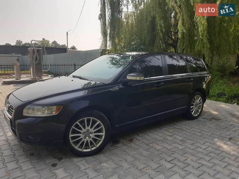 Volvo V50 (2009)