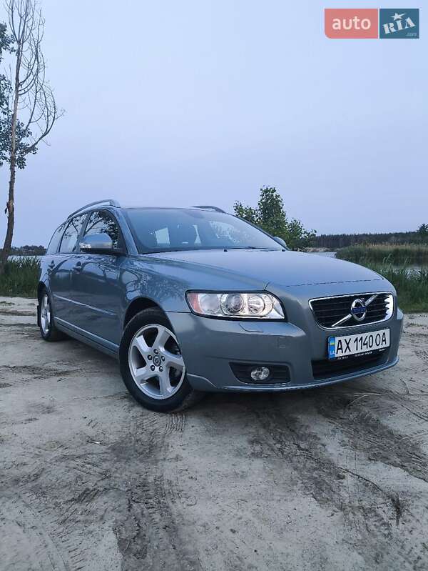 Volvo V50 (2012)