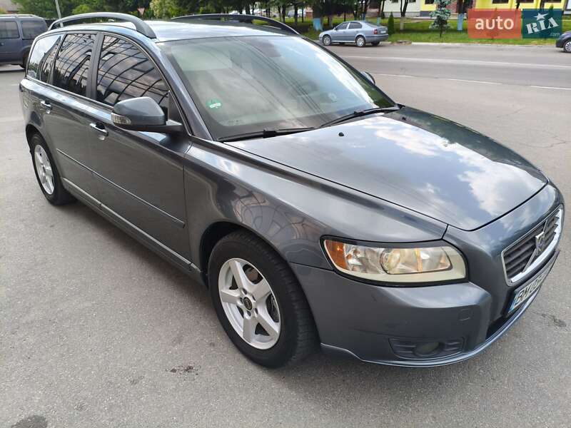 Volvo V50 (2009)