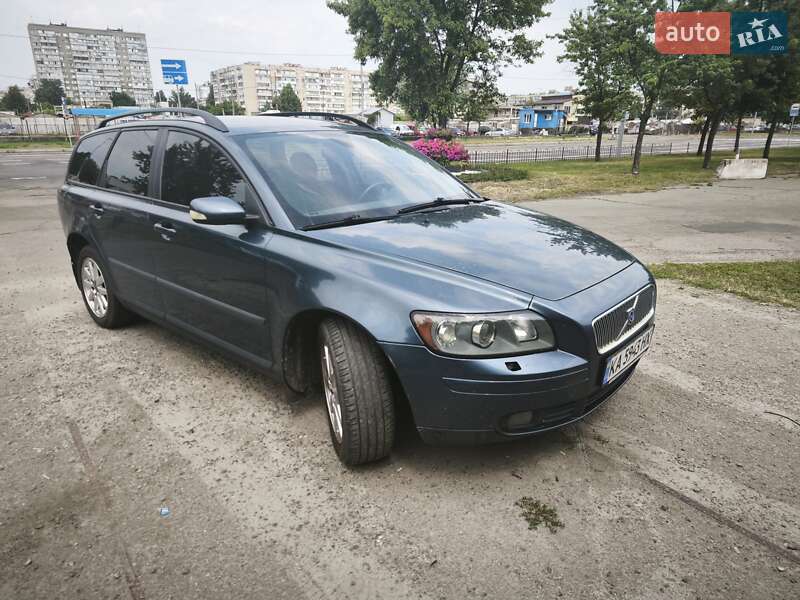 Volvo V50 (2004)