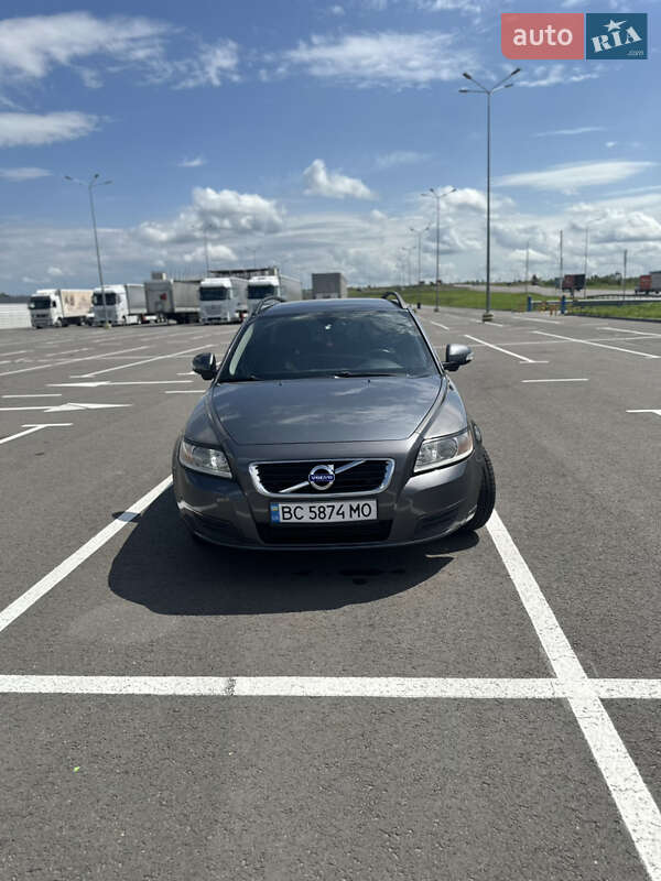 Volvo V50 (2011)