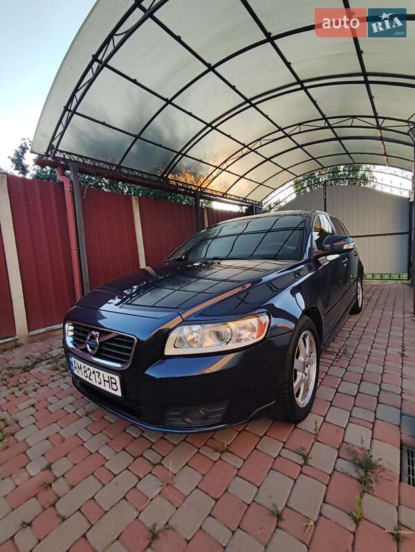 Volvo V50 (2012)