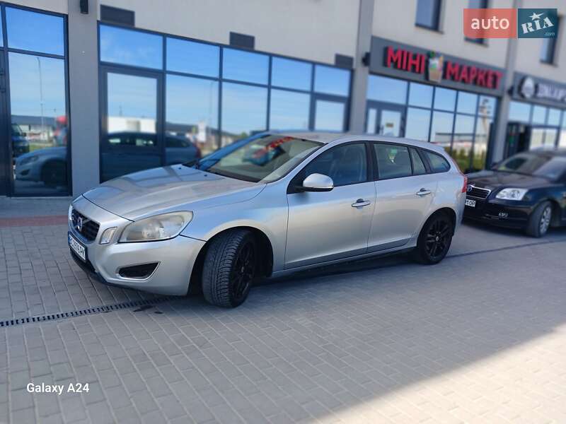 Volvo V60 (2011)