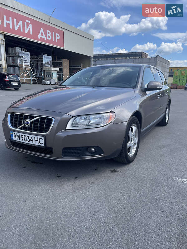 Volvo V70 (2008)