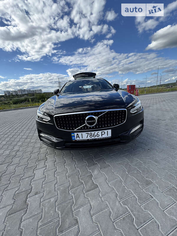 Volvo V90 cross country (2017)