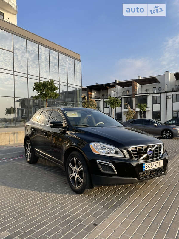 Volvo Xc60 (2011)