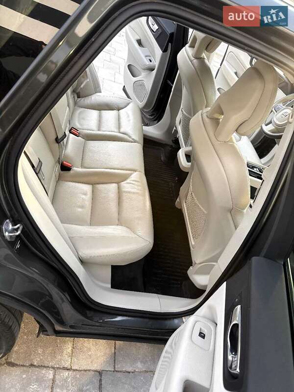 Volvo Xc60 (2018)