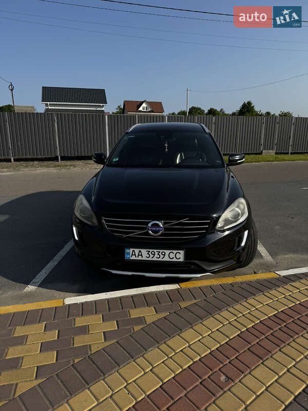 Volvo Xc60 (2015)