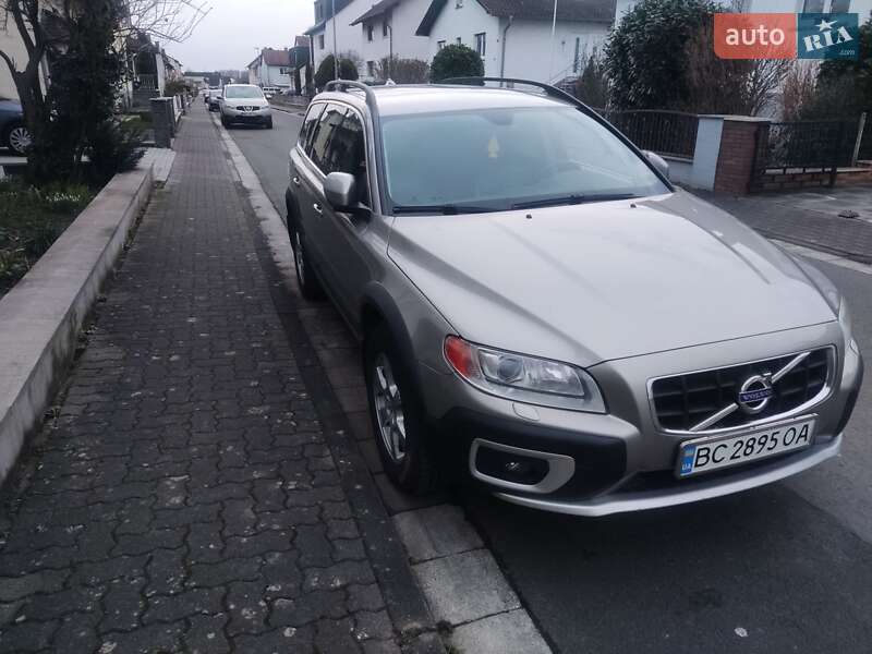 Volvo Xc70 (2010)