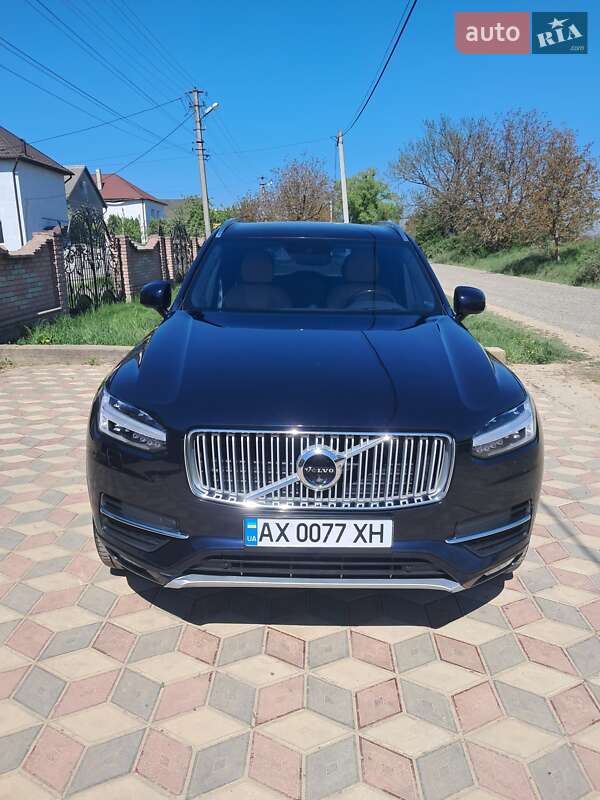 Volvo Xc90 (2016)