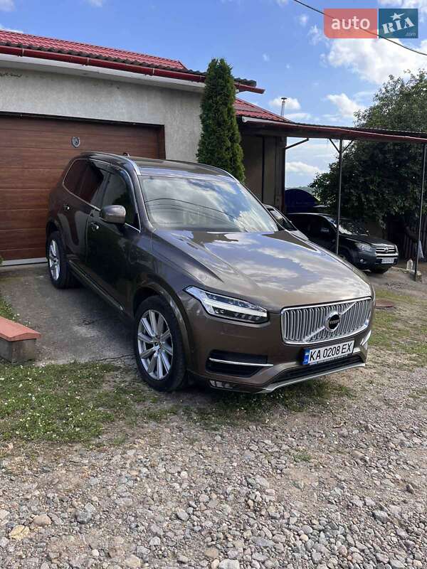 Volvo Xc90 (2015)