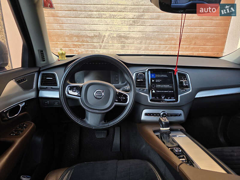 Volvo Xc90 (2019)