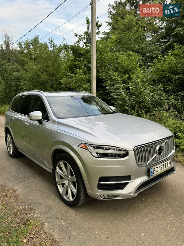 Volvo Xc90 (2019)
