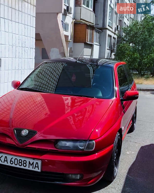 Alfa-romeo 145 (1995)