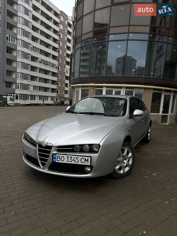 Alfa romeo 159 (2010)