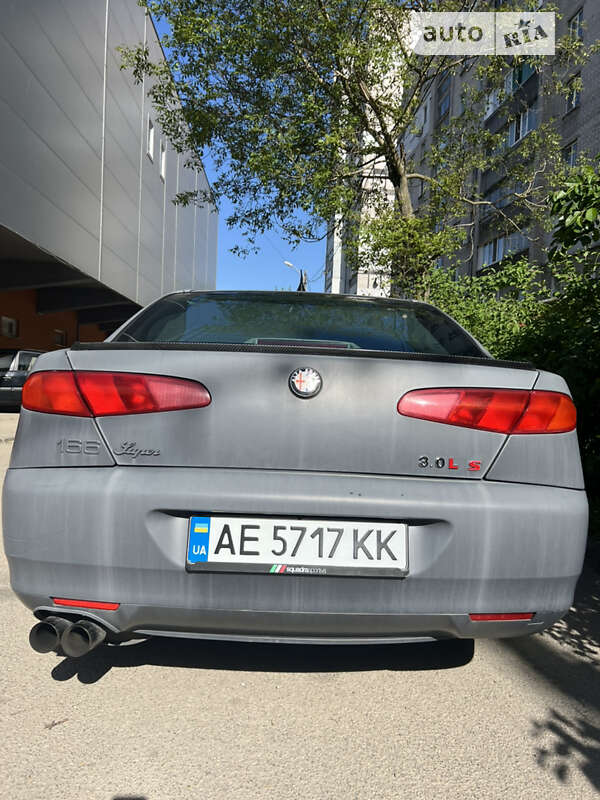 Alfa-romeo 166 (1999)