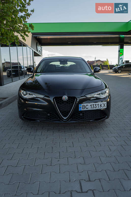 Alfa romeo Giulia (2016)