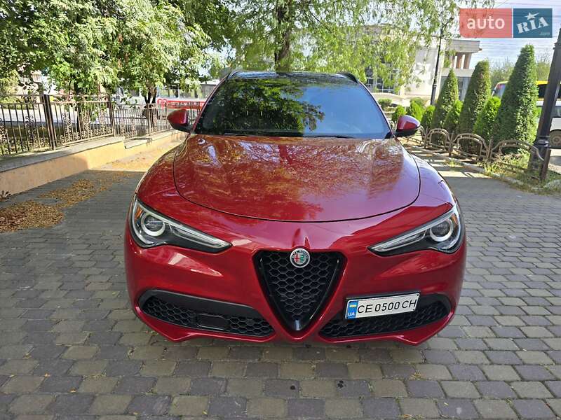 Alfa-romeo Stelvio (2017)