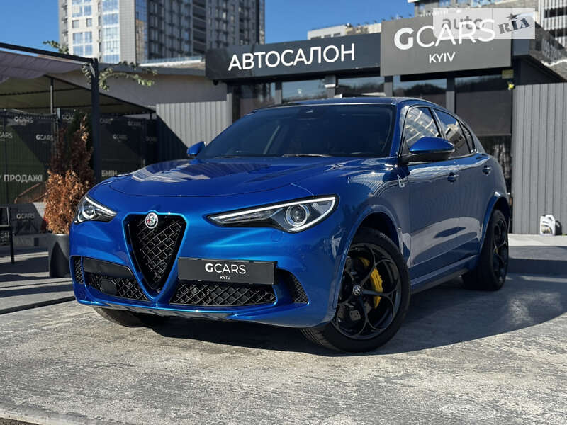 Alfa-romeo Stelvio (2018)