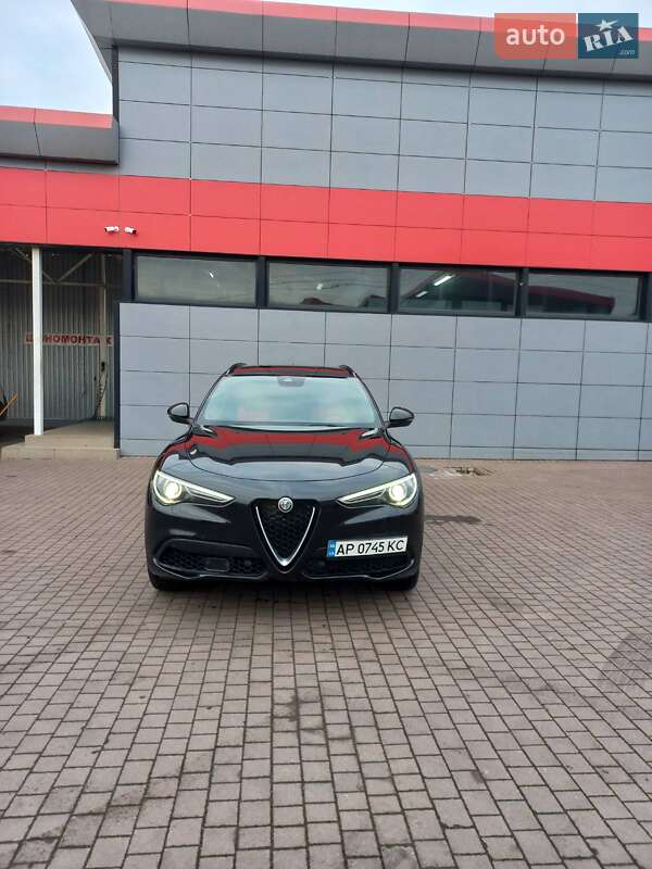 Alfa romeo Stelvio (2022)