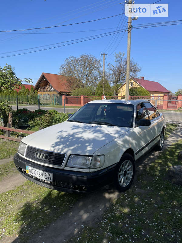 Audi 100 (1992)