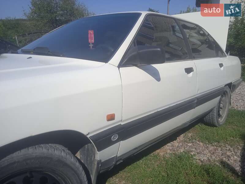 Audi 100 (1989)