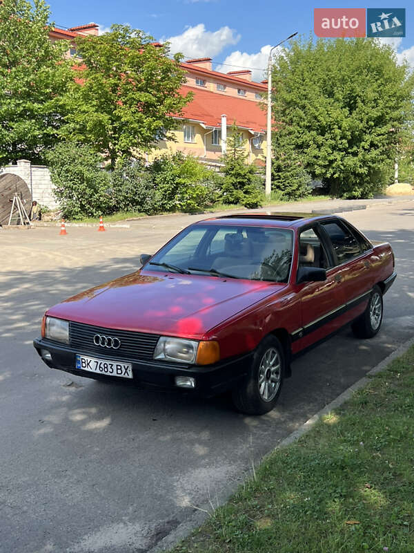 Audi 100 (1990)