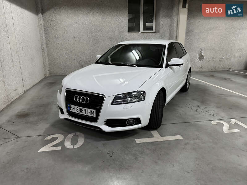 Audi A3 sportback (2012)