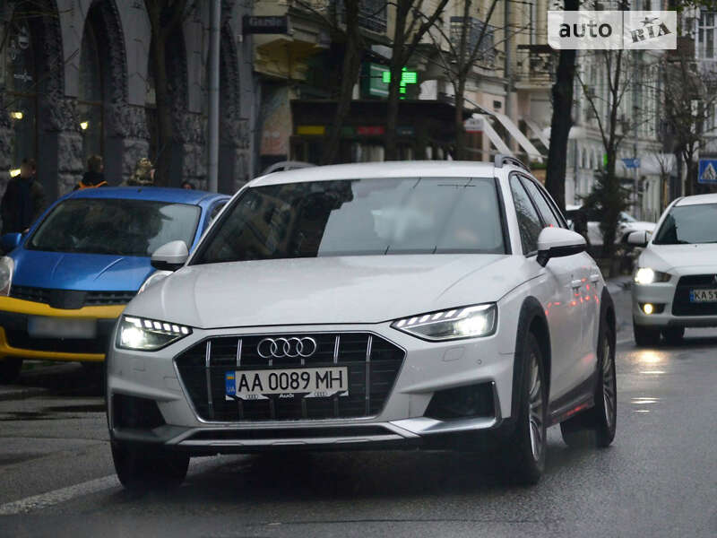 Audi A4 allroad (2022)