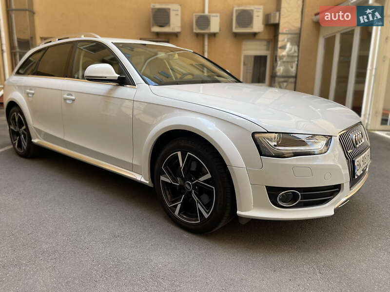 Audi A4 allroad (2014)