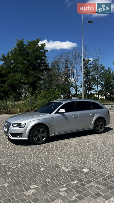 Audi A4 allroad (2013)