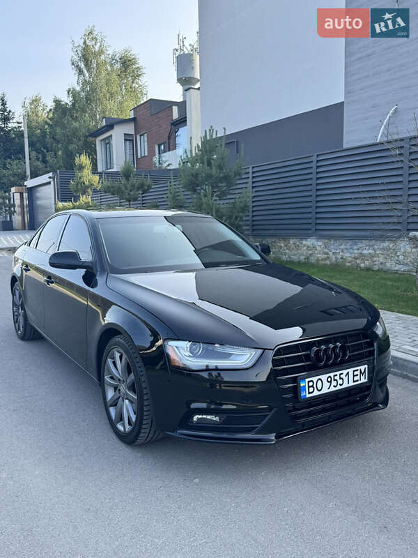Audi A4 (2012)