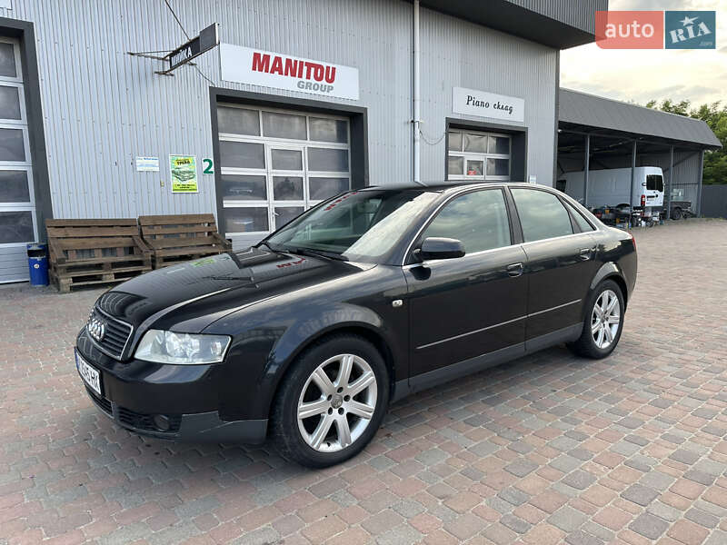 Audi A4 (2004)